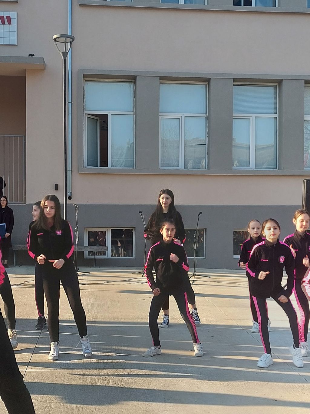 "Живей в мен, Родино!" 13