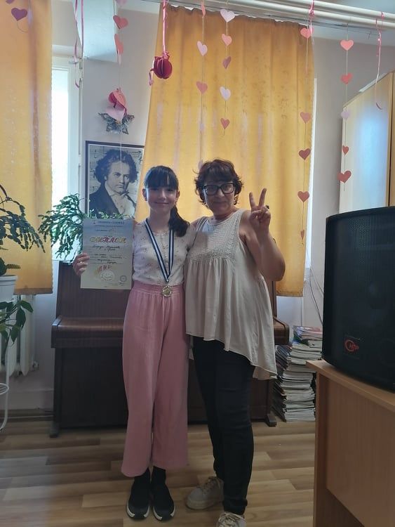 Междунараден конкурс за изкуства 8