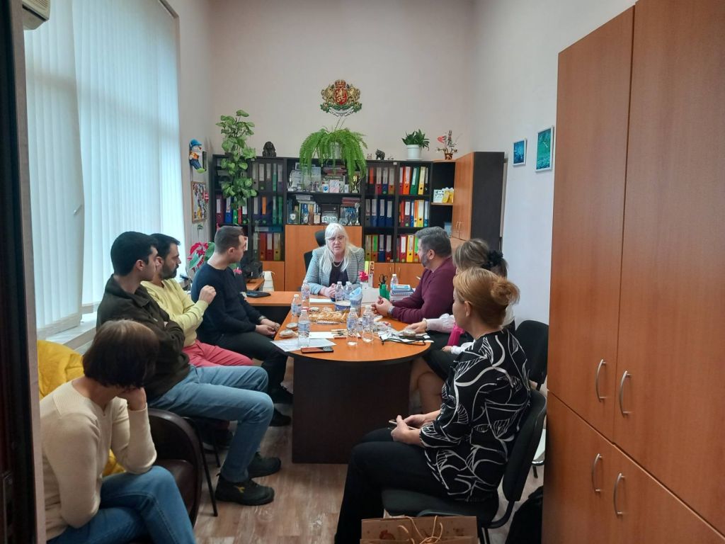 "Професионално ориентиране и кариерно развитие на учениците" 2